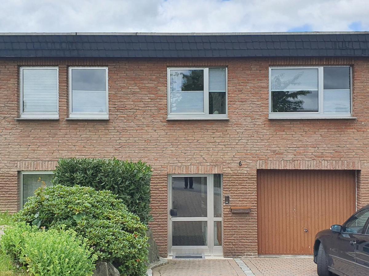 Ferienwohnungen Am Finkenweg Bestwig Buitenkant foto