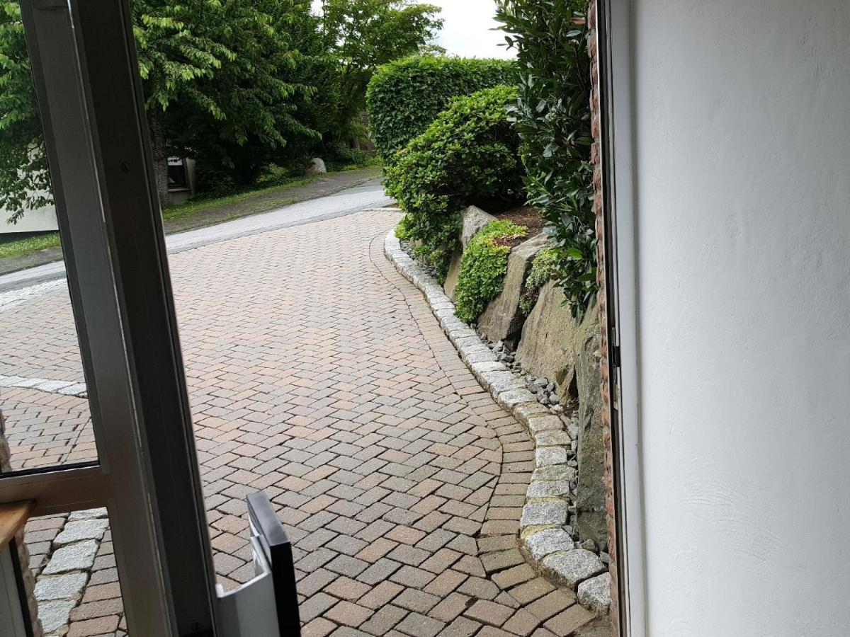Ferienwohnungen Am Finkenweg Bestwig Buitenkant foto